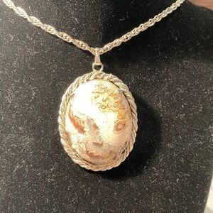 Earth colored Agate in Silver Mounting